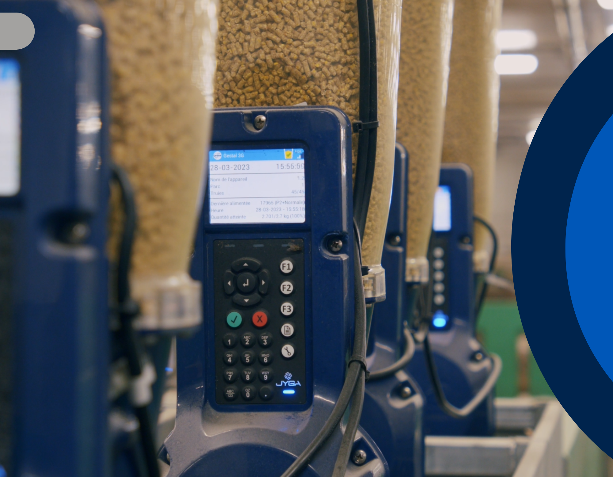 Close-up of GESTAL feeder interface